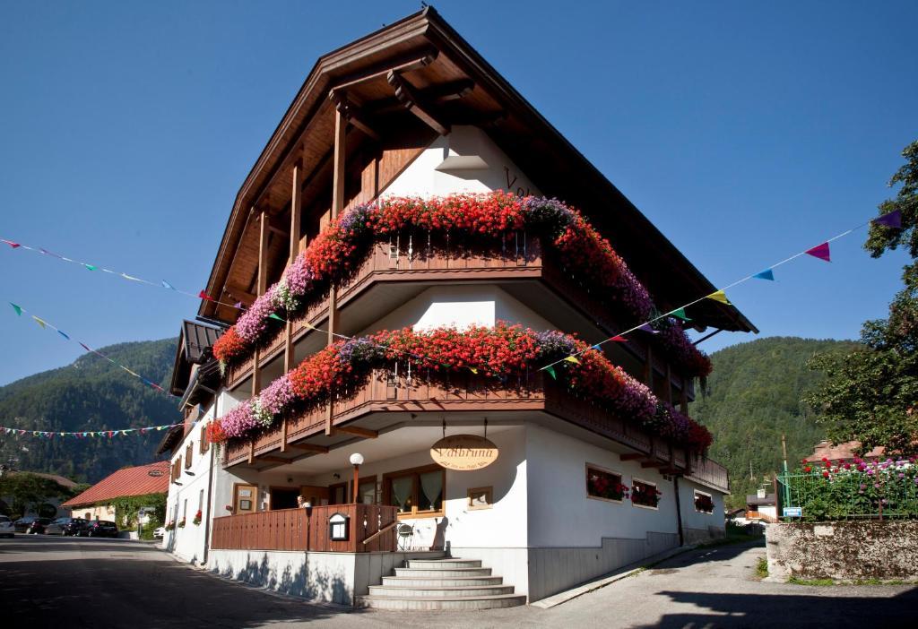 Valbruna Inn Bed & Breakfast 외부 사진